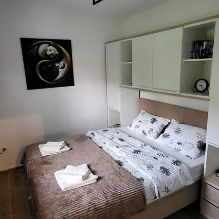 Kety 公寓 索科矿泉村